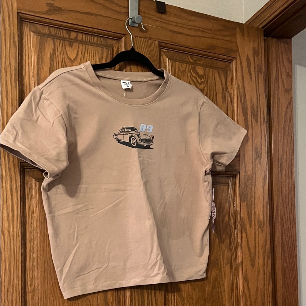Vibe Tan Cropped T-Shirt Women’s Extra Large  NWT